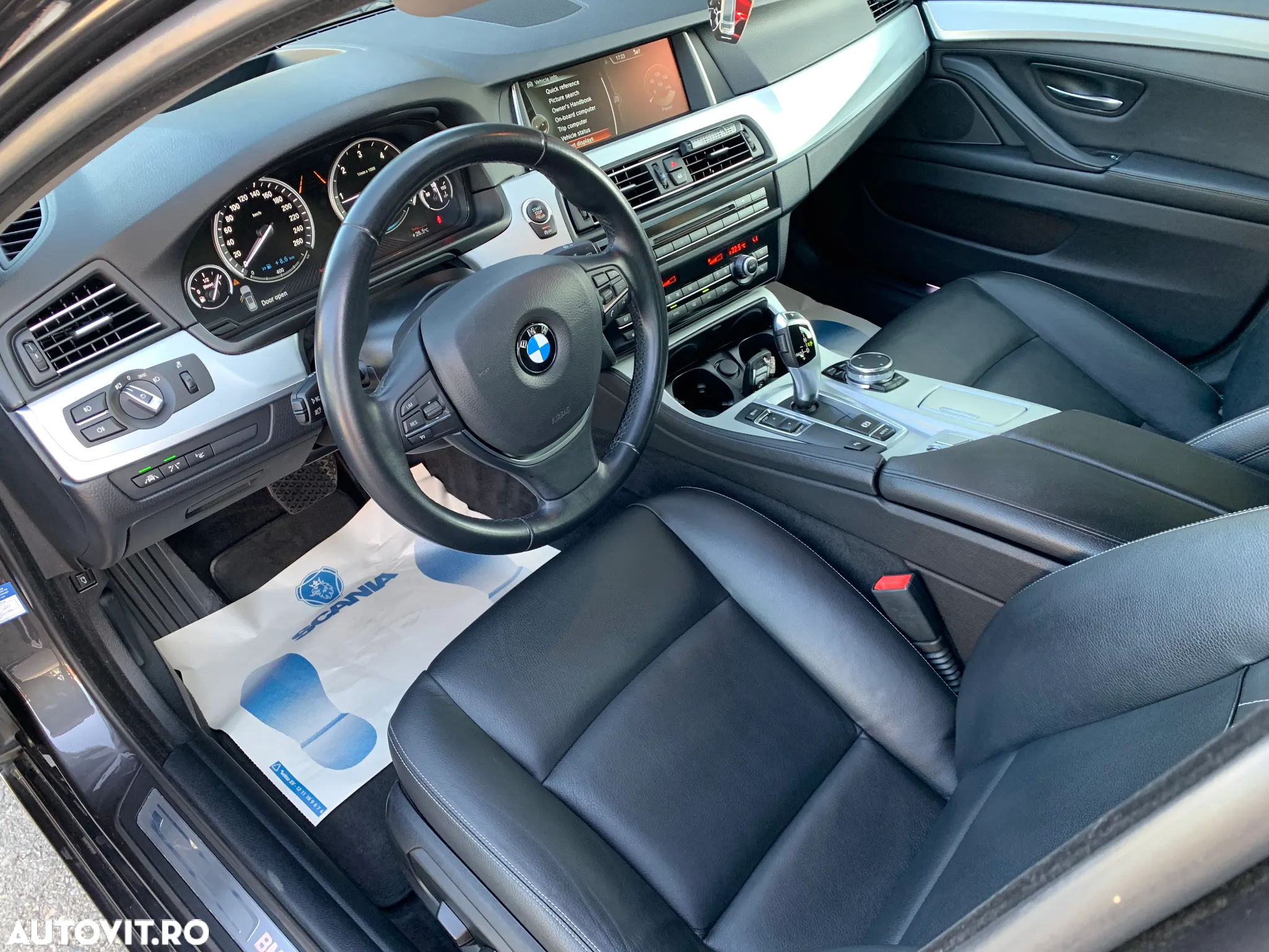 BMW Seria 5 525d Touring Aut. Luxury Line - 11