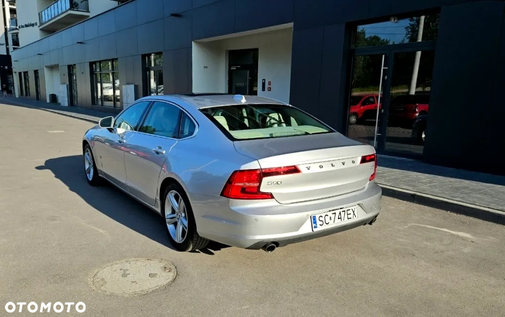 Volvo S90 T5 Momentum - 4