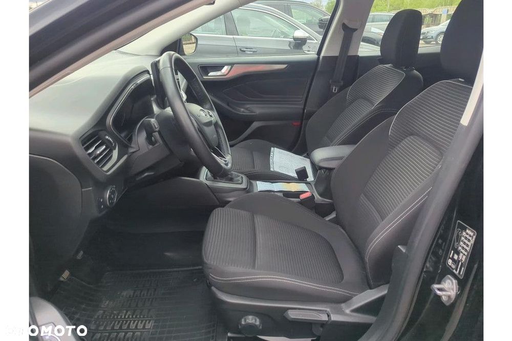 Ford Focus 1.0 EcoBoost Titanium - 5