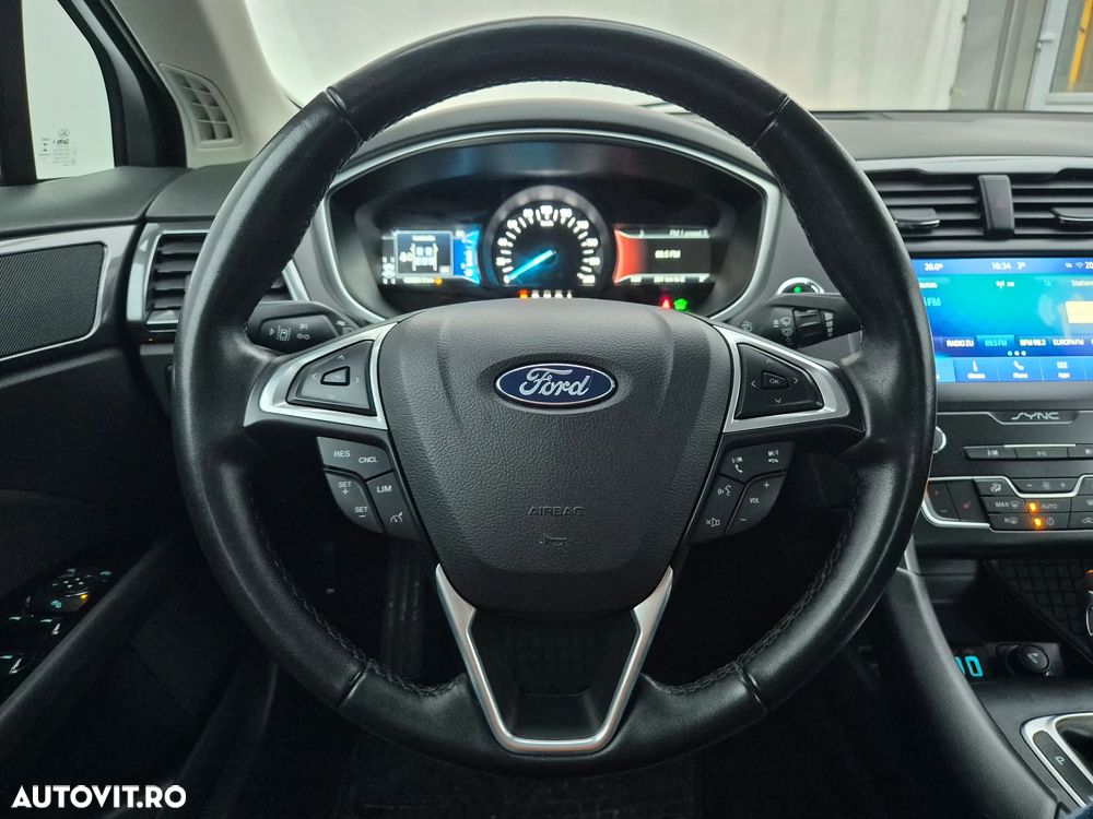 Ford Mondeo 2.0 HEV Trend - 14