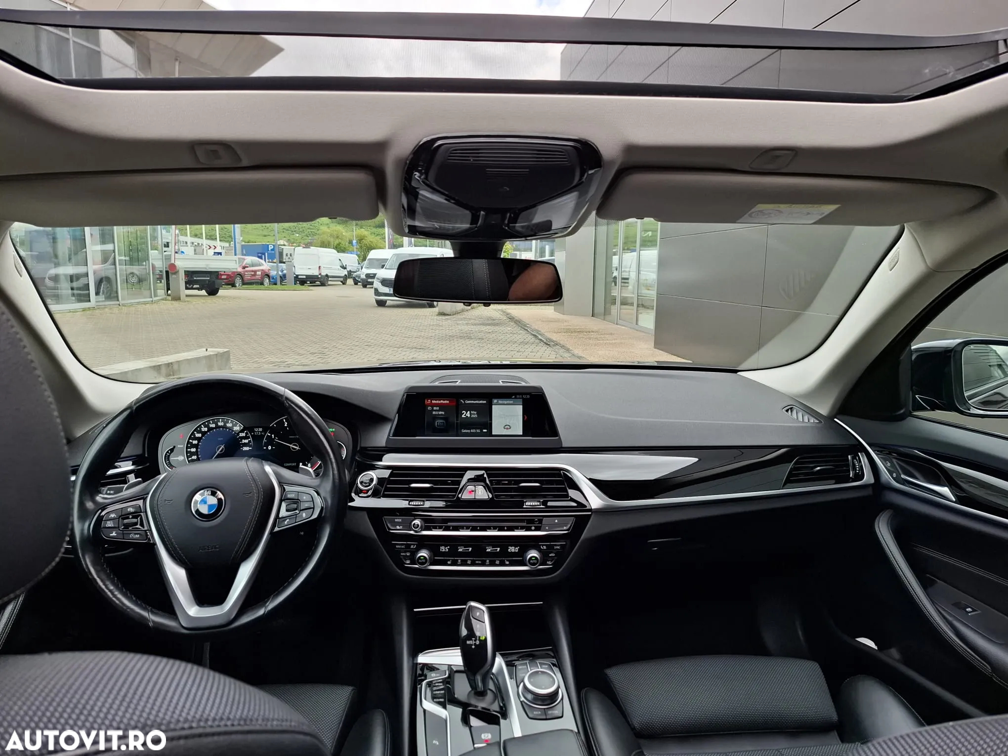 BMW Seria 5 520d xDrive Touring Aut. Sport Line - 8