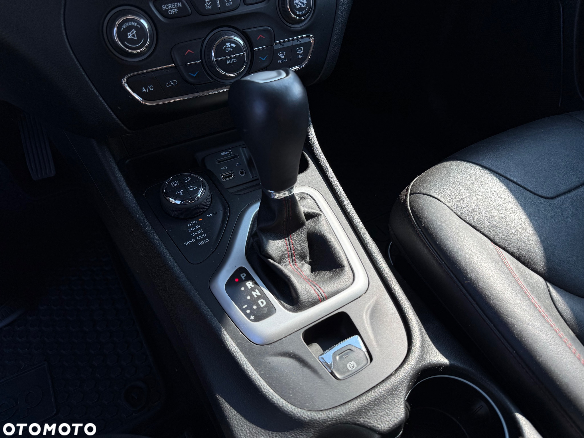 Jeep Cherokee 3.2 V6 Active Drive Lock Trailhawk - 16
