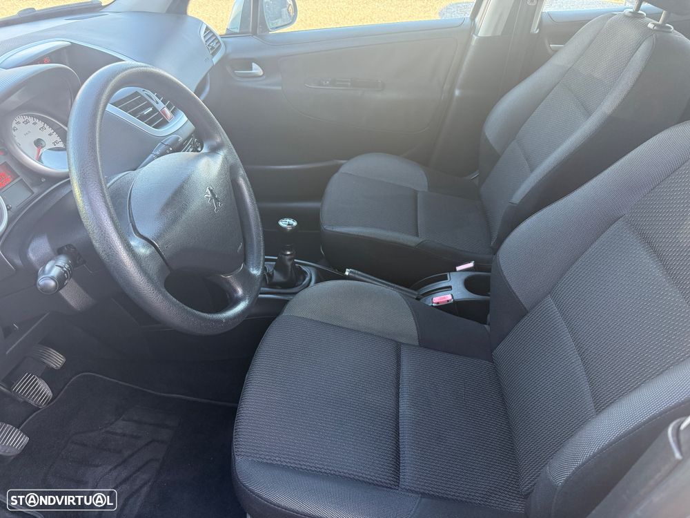 Peugeot 207 SW 1.4 Premium - 9