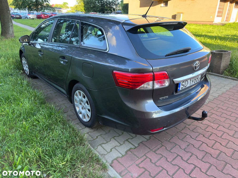 Toyota Avensis 2.0 D-4D Active - 4