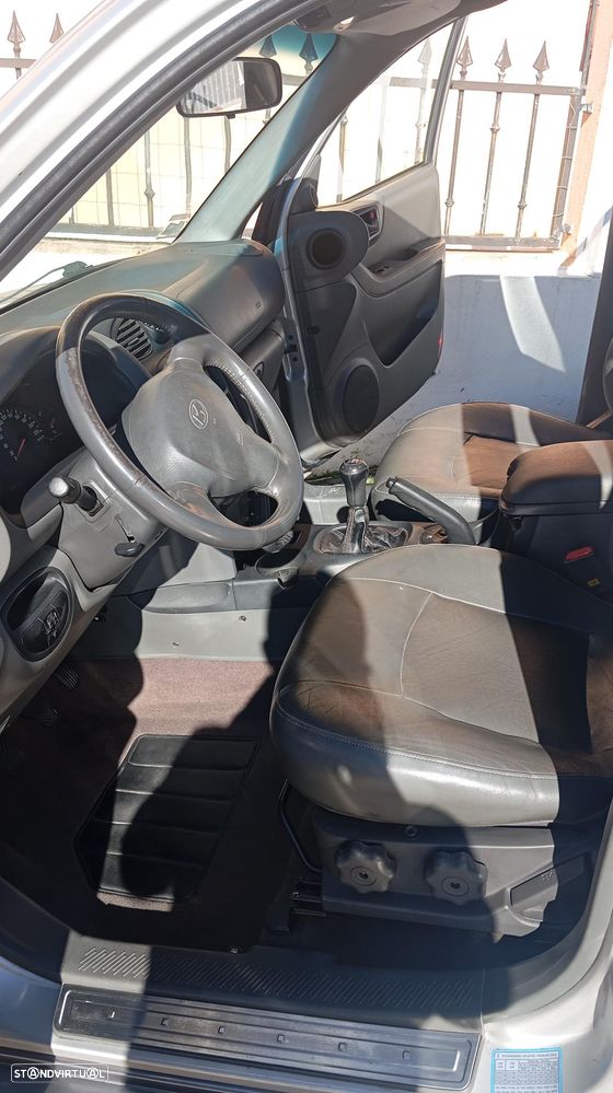 Hyundai Santa Fe 2.0 CRDi Family 4WD - 16