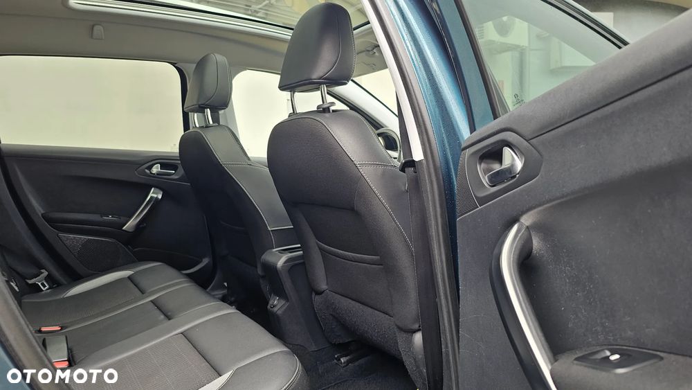 Peugeot 2008 BlueHDi 100 STOP & START Allure - 28