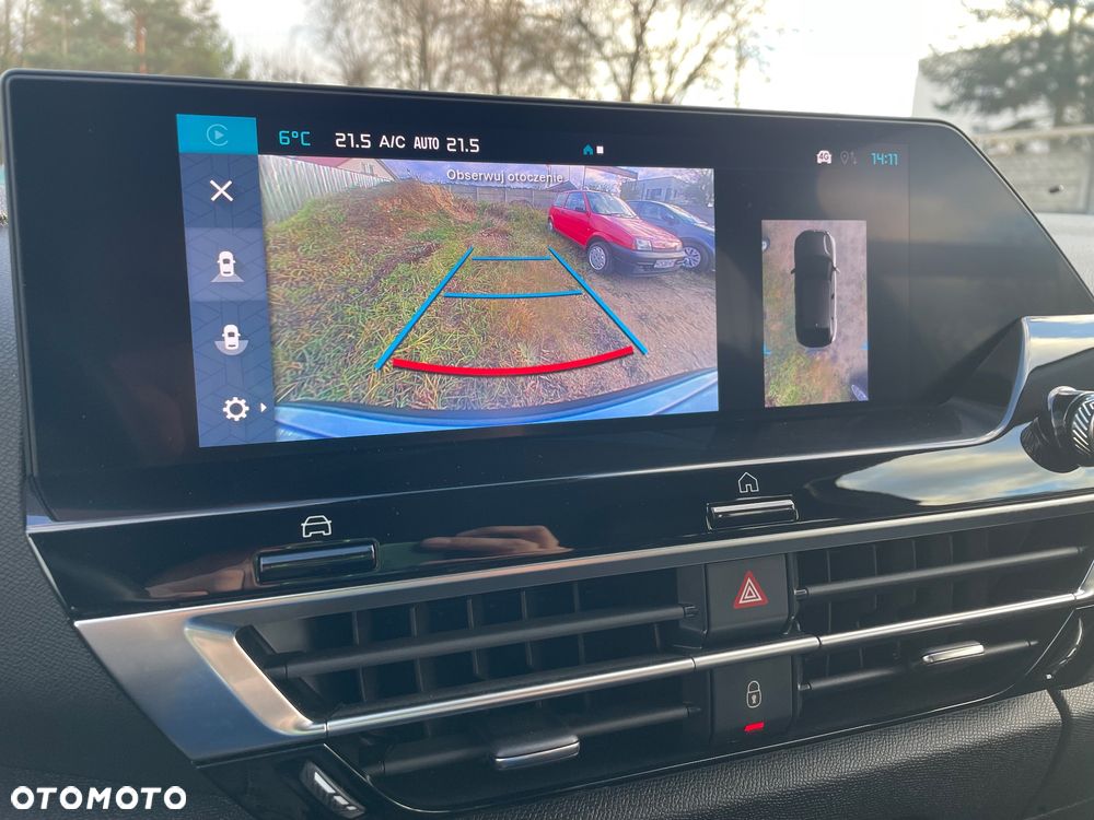 Citroën C4 PureTech 130 Stop&Start EAT8 SHINE - 23