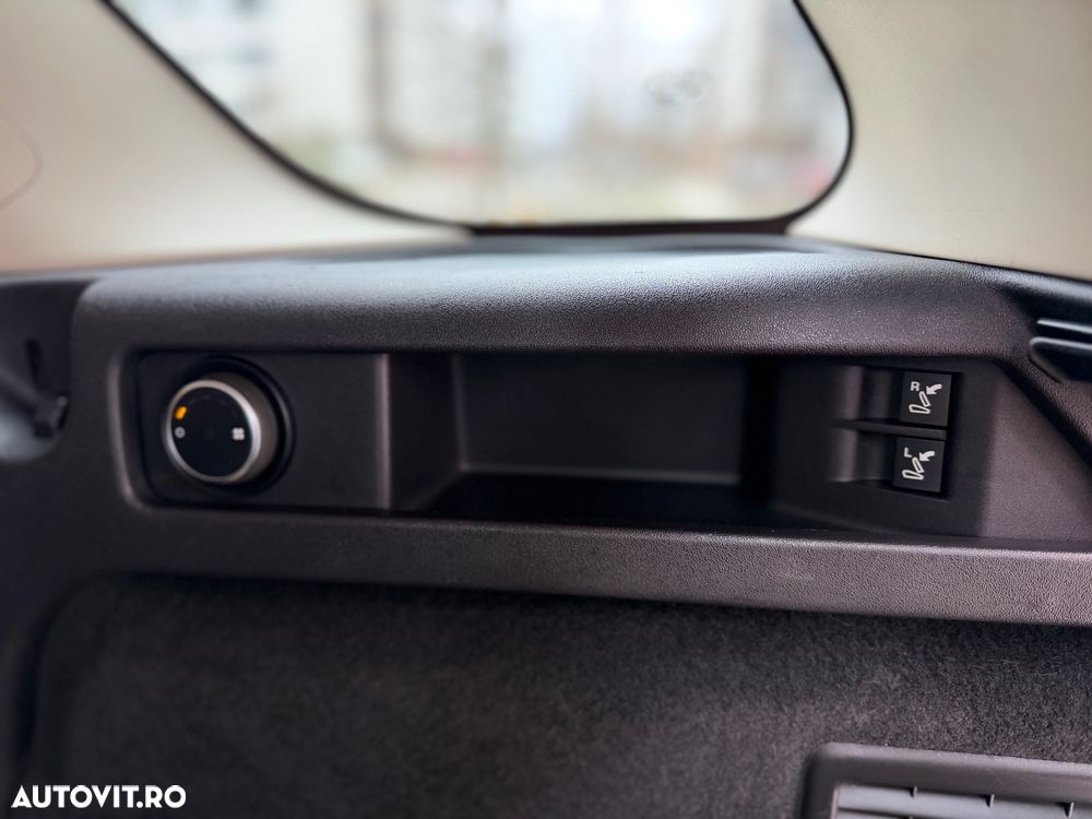 Land Rover Discovery Sport 2.0 l TD4 HSE Luxury Aut. - 6