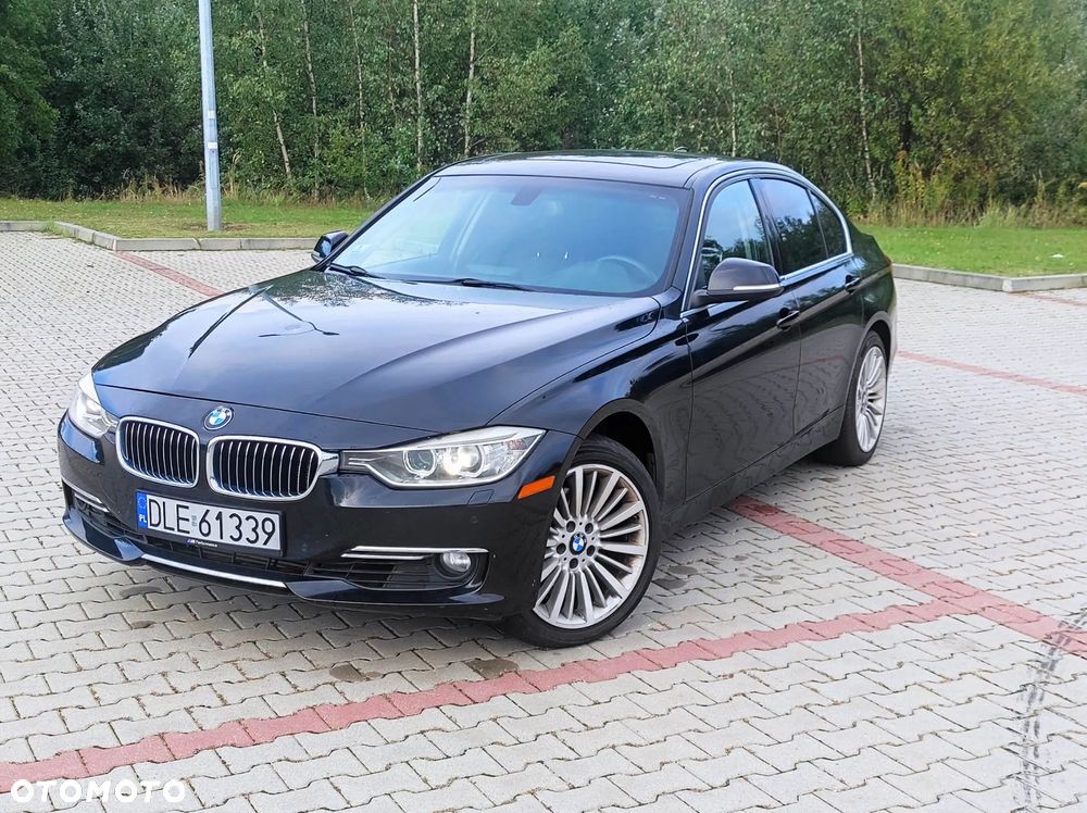 BMW Seria 3 328i Luxury Line - 1