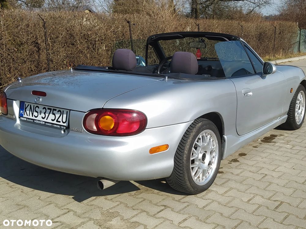 Mazda MX-5 1.6i 16V - 11