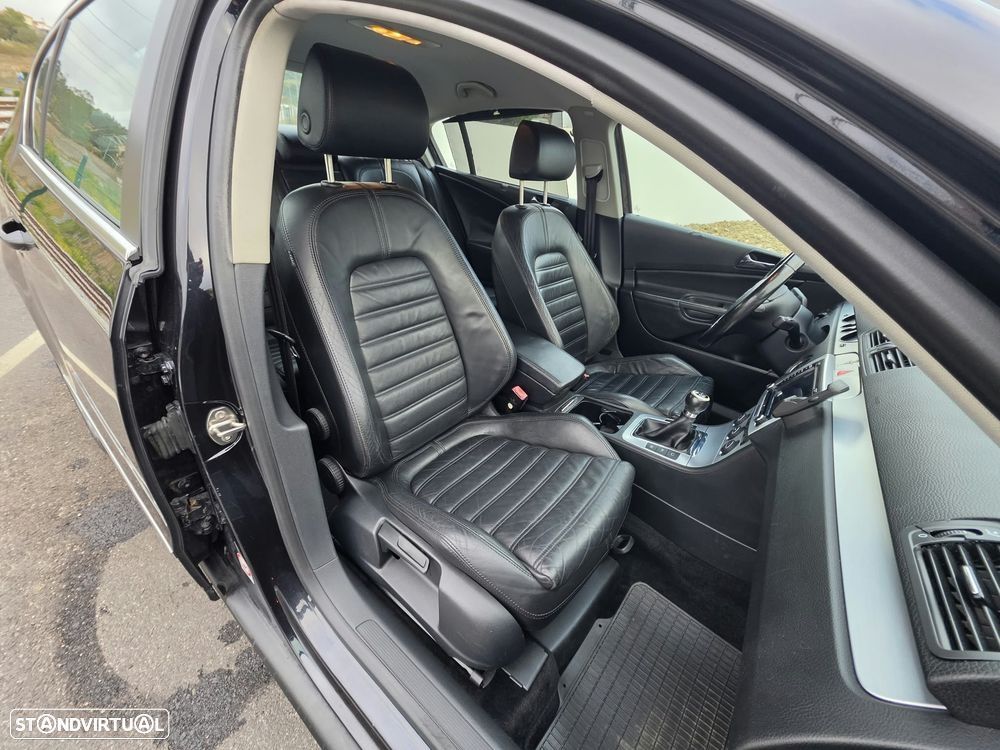 VW Passat 2.0 TDI Highline - 11