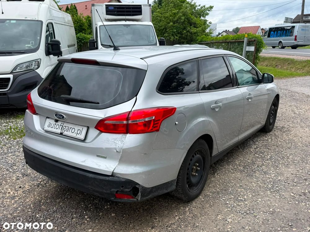 Ford Focus 1.0 EcoBoost Trend ASS - 6