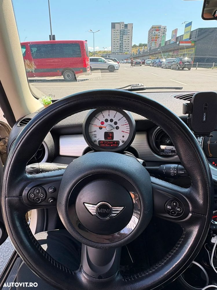 Mini Cooper 50 Camden - 14
