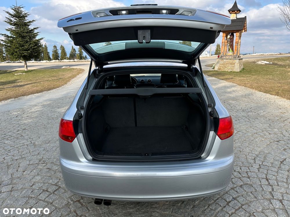 Audi A3 Sportback 2.0 TDI DPF Quattro Ambiente - 10