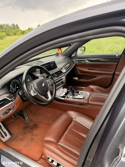 BMW Seria 7 - 7