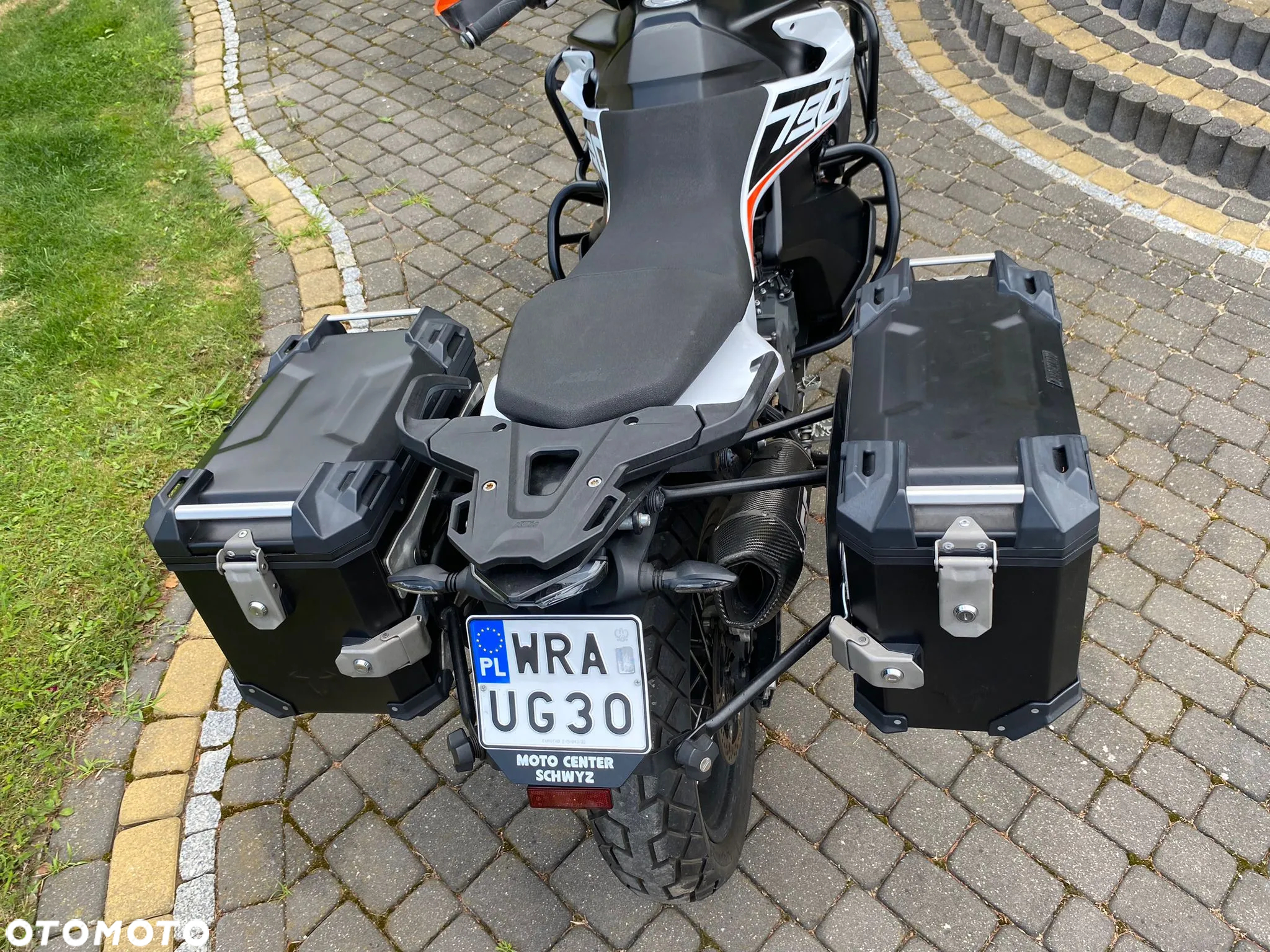 KTM Adventure - 10
