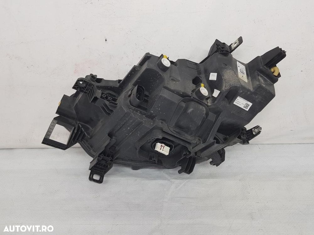 Far dreapta Full Led VW ID3 dupa 2020 - 8