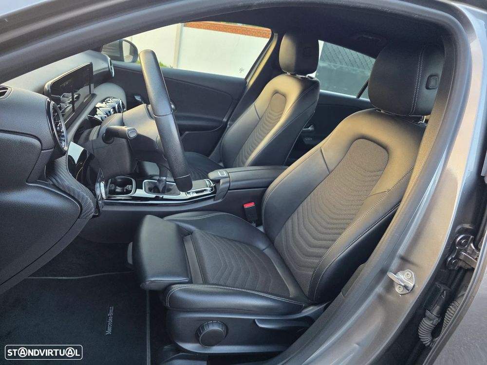 Mercedes-Benz A 180 d Style Plus - 4