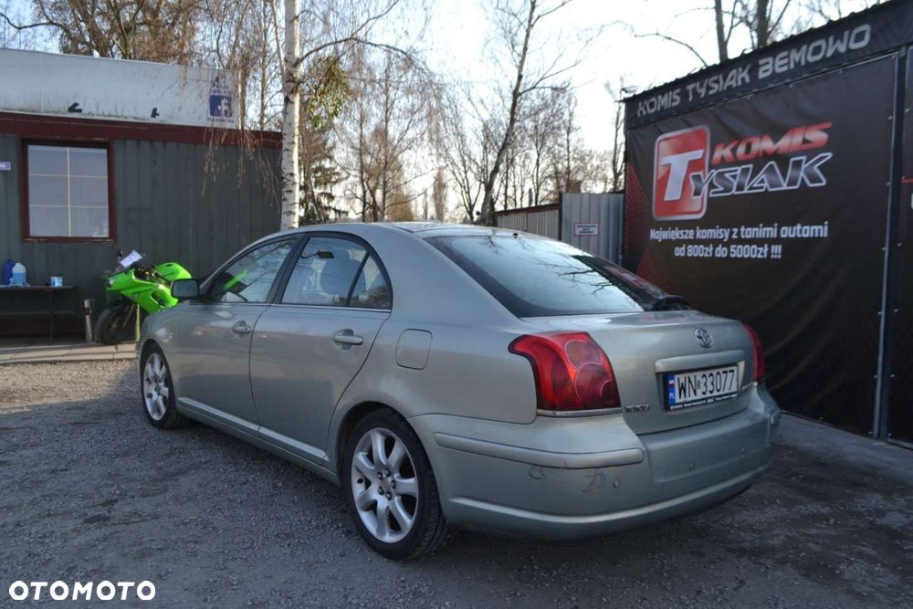 Toyota Avensis - 4