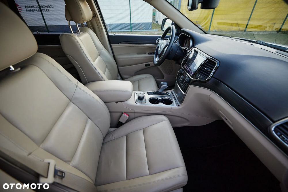 Jeep Grand Cherokee 3.6 V6 Limited - 28