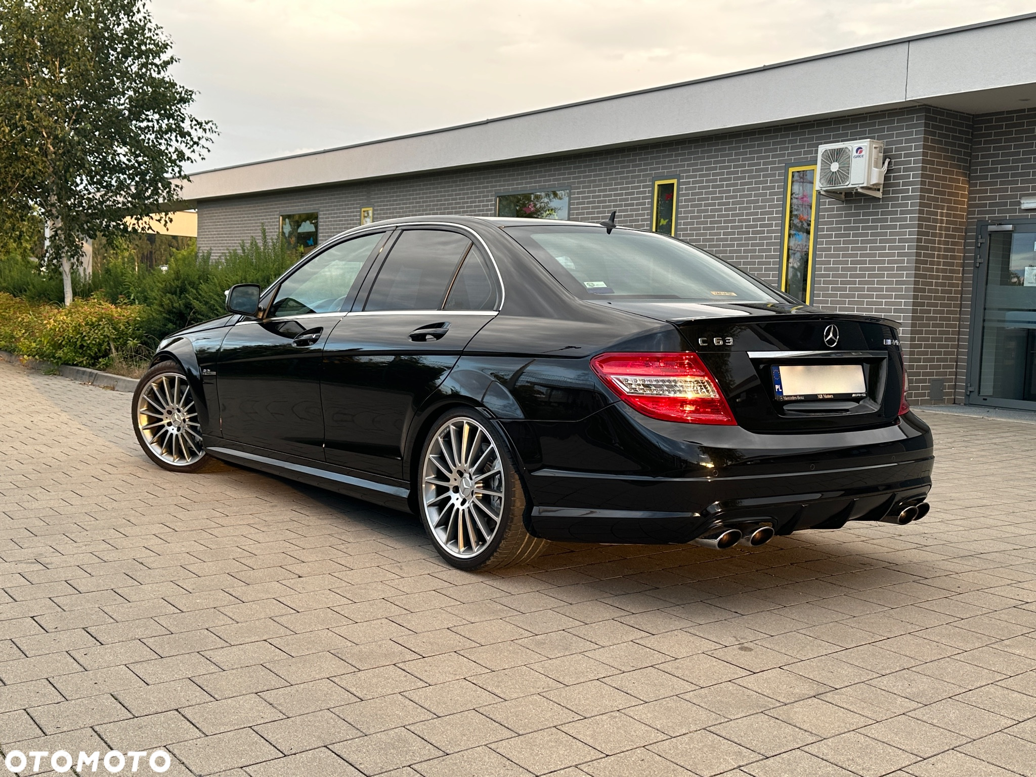 Mercedes-Benz Klasa C 63 AMG T AMG SPEEDSHIFT MCT AMG Performance Package - 8