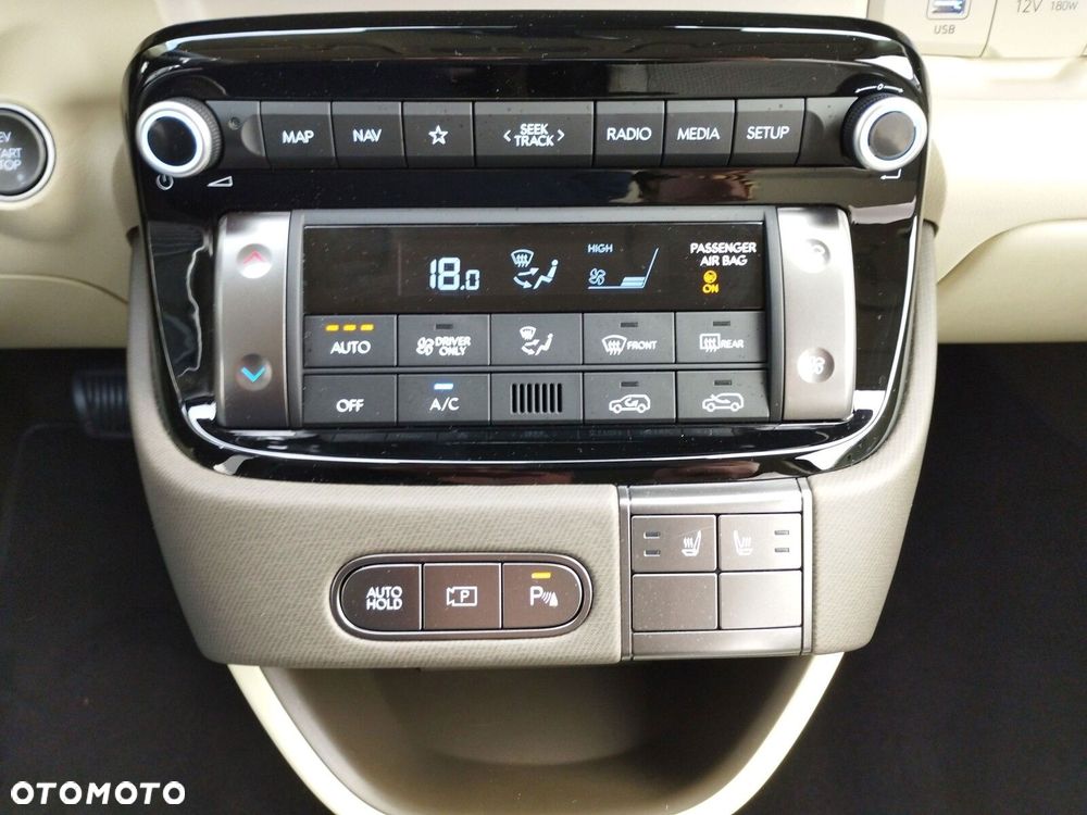 Hyundai Inster 49kWh Smart - 11