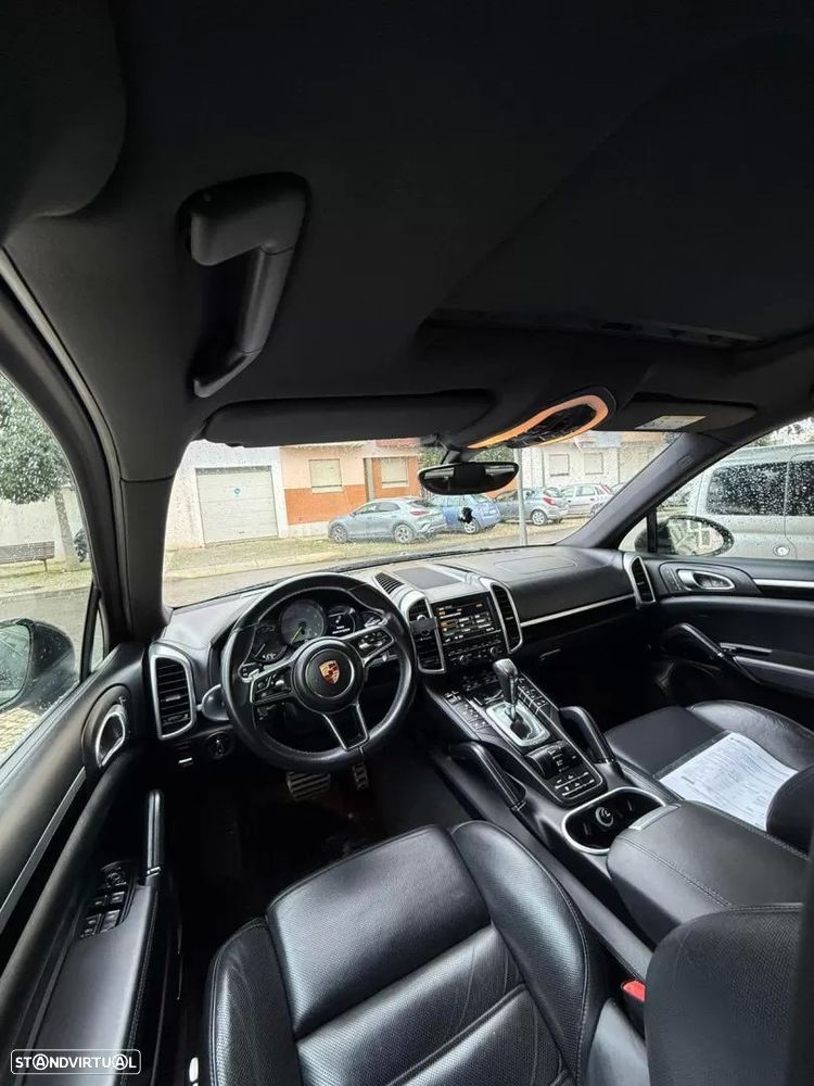 Porsche Cayenne S E-Hybrid — fotografia 13