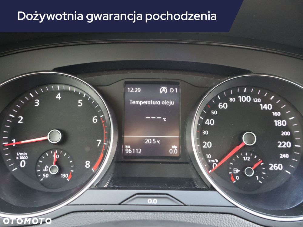 Volkswagen Passat - 13
