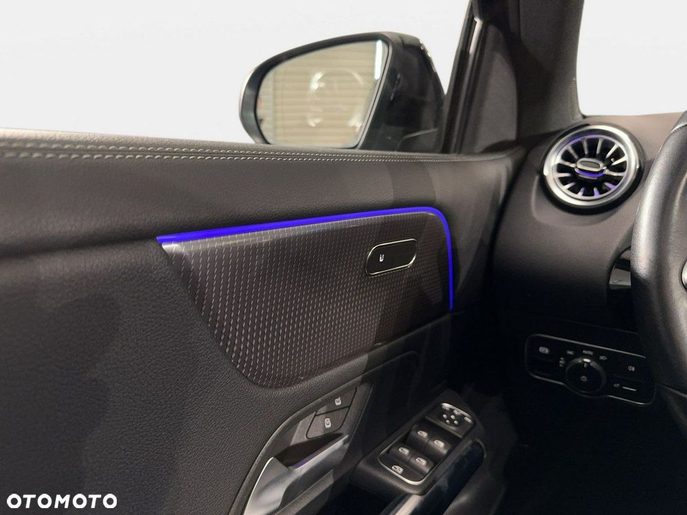 Mercedes-Benz GLA - 35