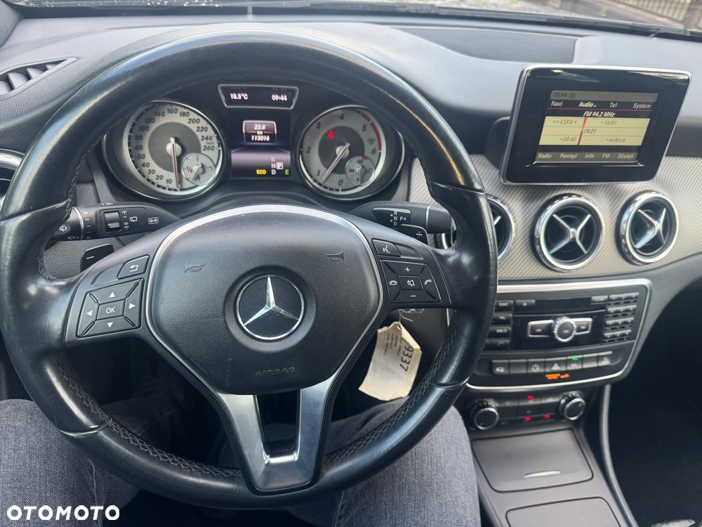 Mercedes-Benz GLA 200 d 4Matic 7G-DCT SCORE - 17