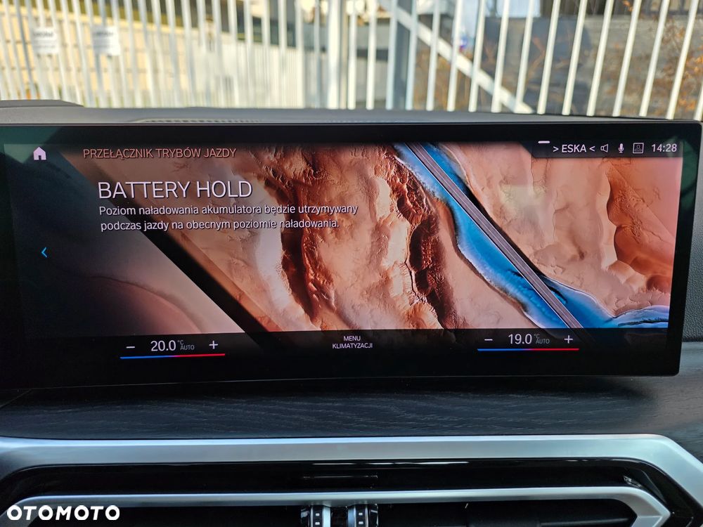 BMW Seria 3 330e xDrive M Sport - 13