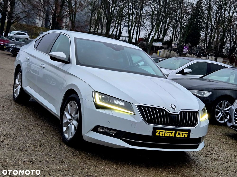 Skoda Superb 2.0 TDI DSG Style - 6