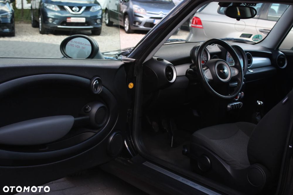 MINI ONE - 17