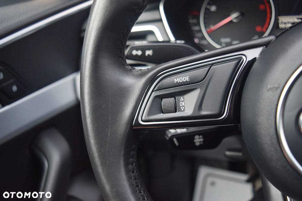 Audi A4 Avant 2.0 TDI DPF S line Sportpaket - 23