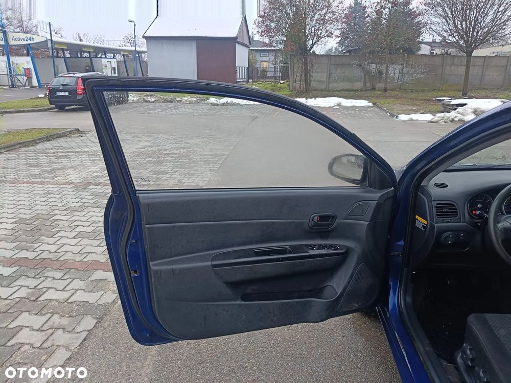 Hyundai Accent 1.4 GL - 9