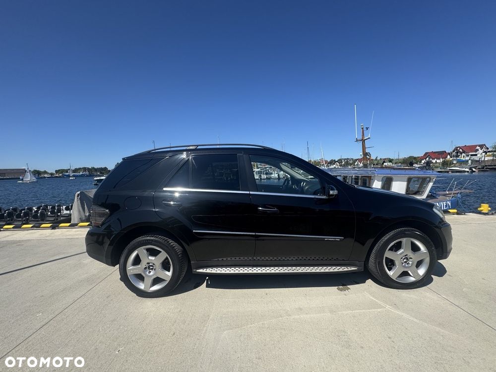 Mercedes-Benz ML - 12