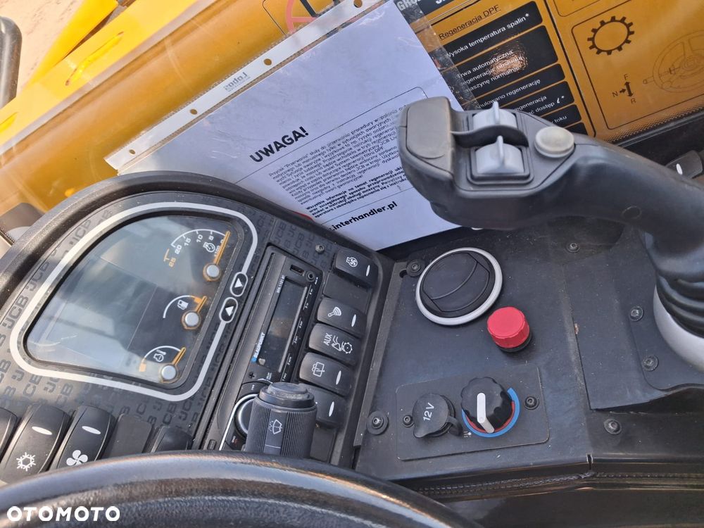 JCB 525-60 Agri Plus - 10