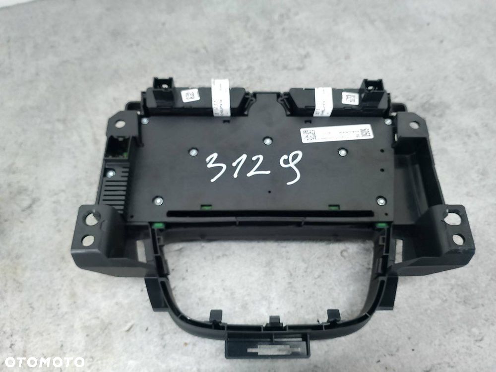 RADIO FABRYCZNE OPEL ASTRA J 20983513  13346050   13267984 - 10