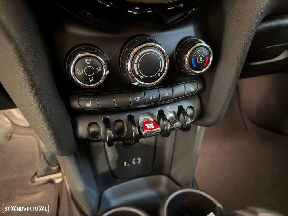 MINI 3 Portas One - 12