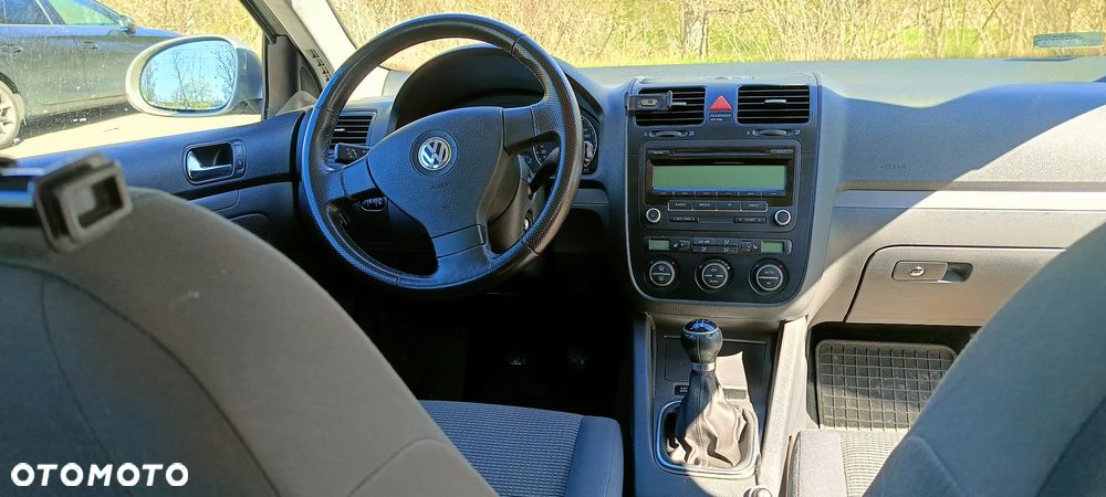 Volkswagen Golf - 14
