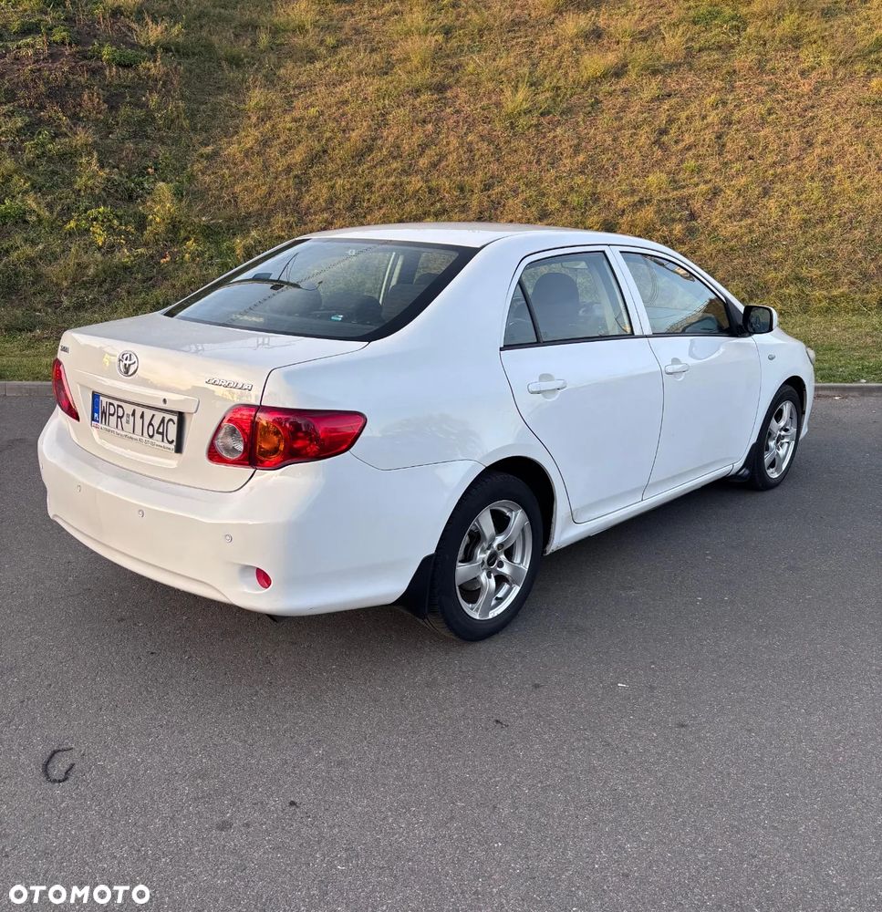Toyota Corolla 1.6 VVT-i Luna Start - 4