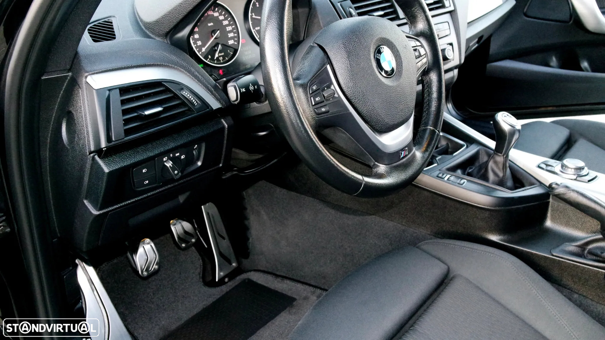 BMW 118 d Pack M - 36