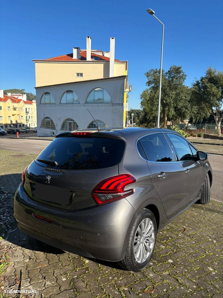 Peugeot 208 PureTech 82 Start & Stop Allure - 3