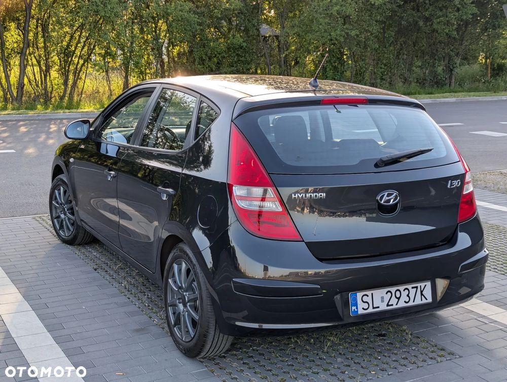 Hyundai i30 1.4 Comfort - 27