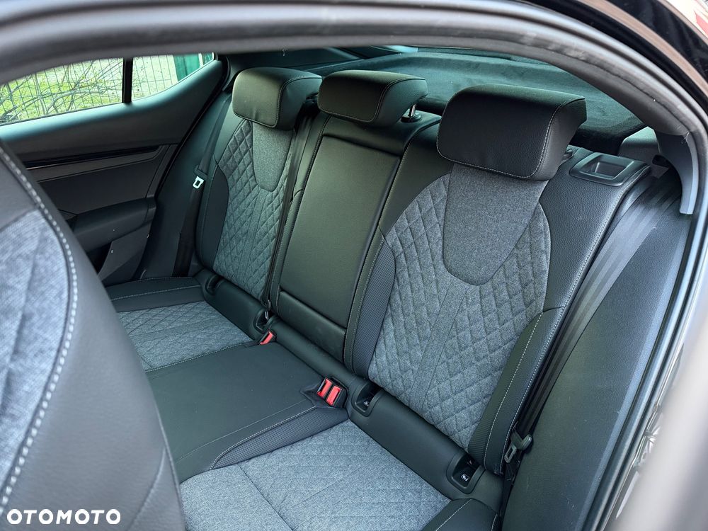 Skoda Octavia 1.5 TSI mHEV Sportline DSG - 25