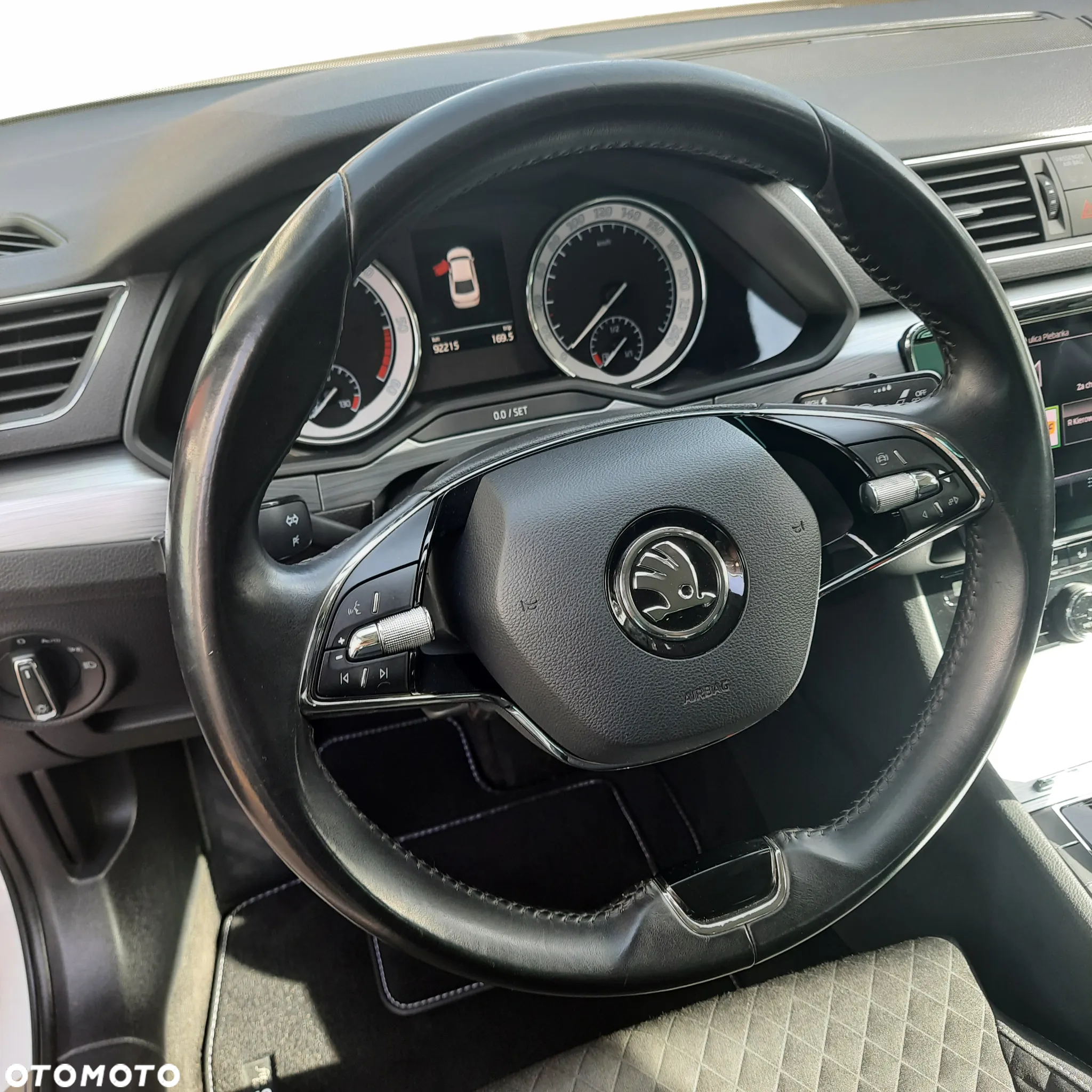 Skoda Superb 2.0 TDI DSG Active - 8