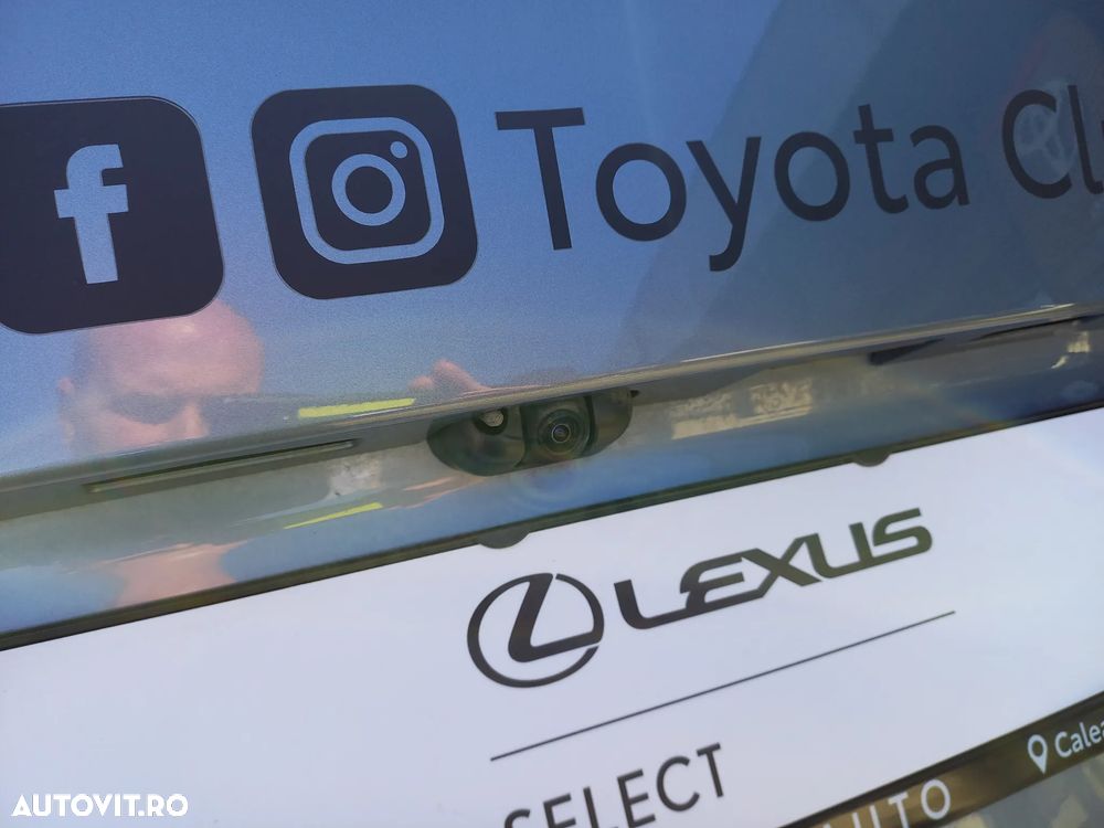 Lexus RZ 450e AWD Luxury - 14