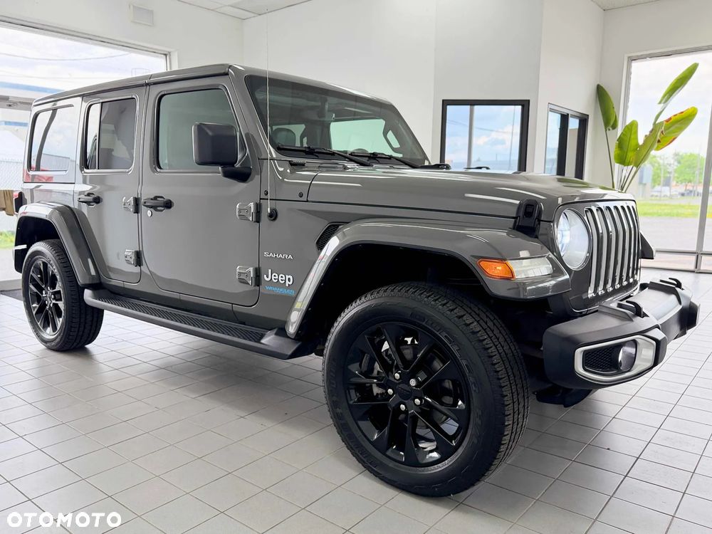 Jeep Wrangler - 4