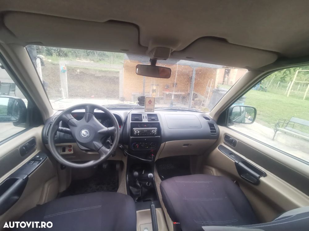Nissan Terrano 2.7 TDI Sport HT - 9