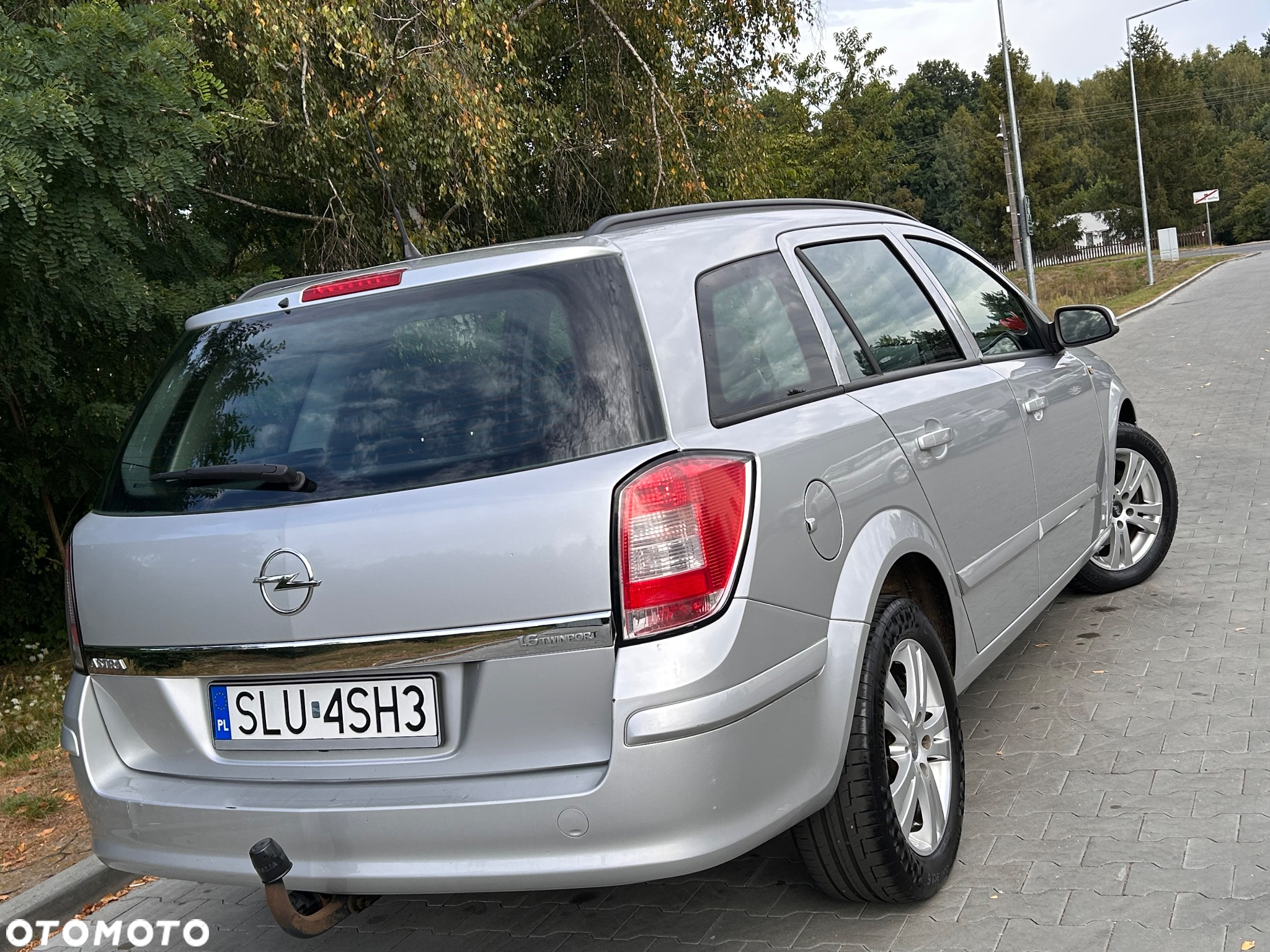 Opel Astra 1.6 Caravan - 10